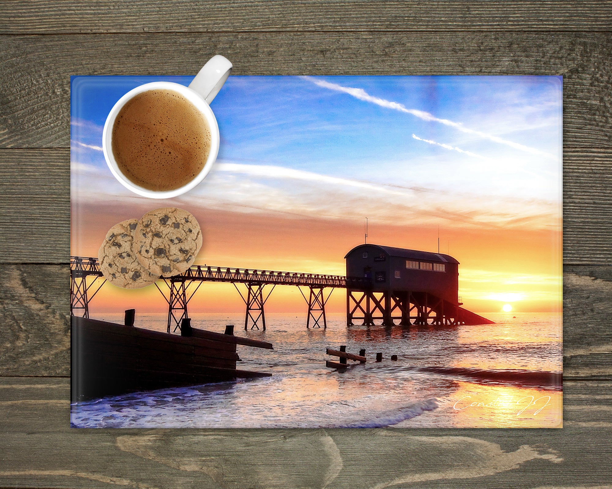 'Winter Sunrise at the Lifeboat Station' - Worktop Saver